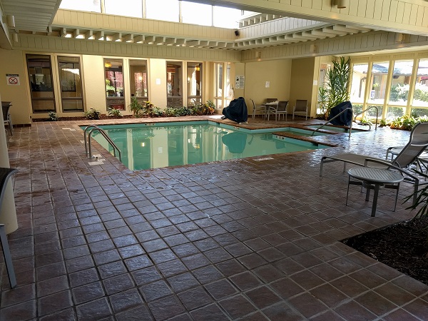 Sheraton Roanoke indoor pool and whirlpool