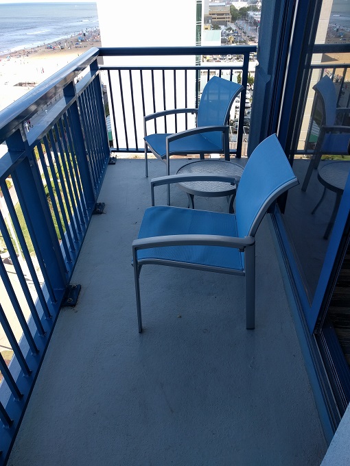 Hyatt House Virginia Beach balcony seating
