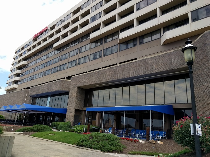 Sheraton Norfolk exterior