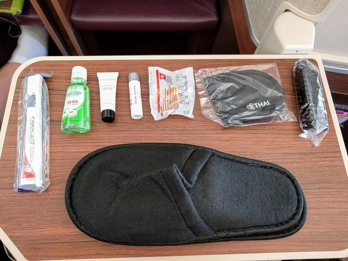 Thai Airways MEL-BKK - contents of amenity kit