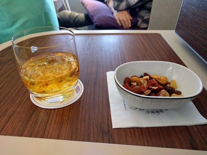 Thai Airways MEL-BKK whiskey and nuts with dried fruit
