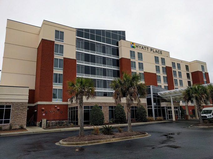 Hyatt Place Charleston Airport-Convention Center exterior