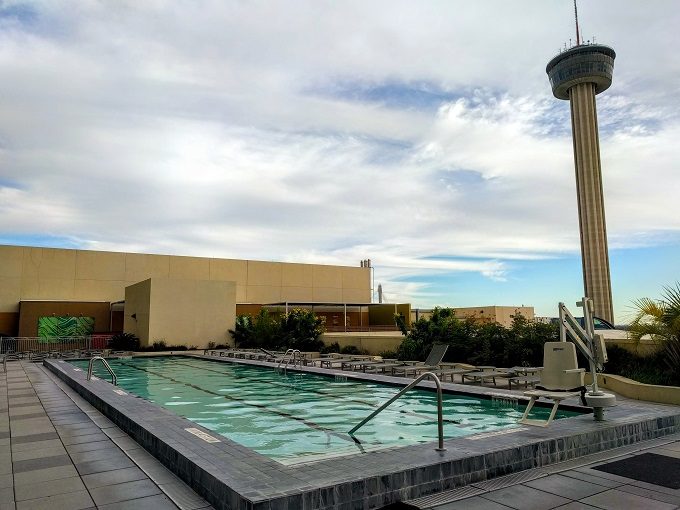 Grand Hyatt San Antonio TX - Outdoor swimming pool