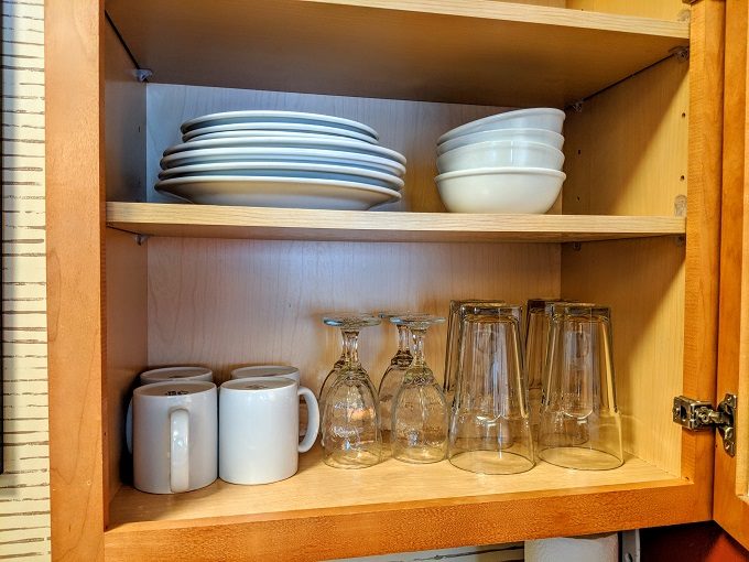 Residence Inn Paducah, Kentucky - Plates, dishes, mugs & glasses