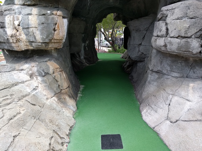 Pirate's Paradise Mini Golf cave