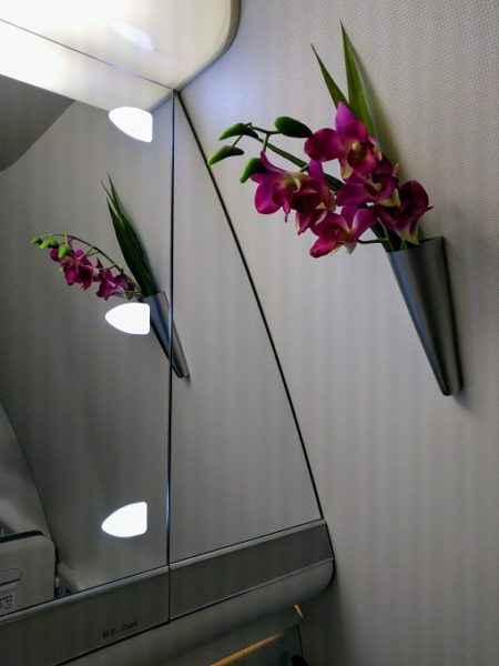 EVA Air TPE-JFK business class lavatory flower