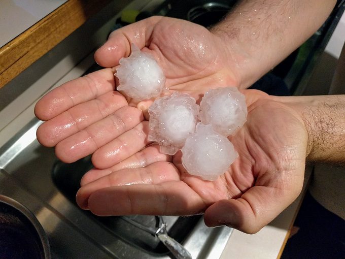 Golf ball-sized hailstones in Melbourne
