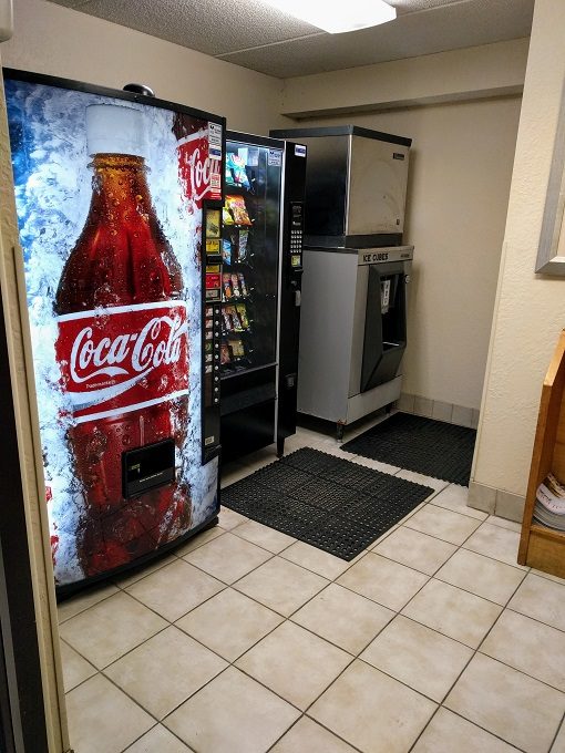 Red Roof Inn Hilton Head Island Vending machine & ice machine