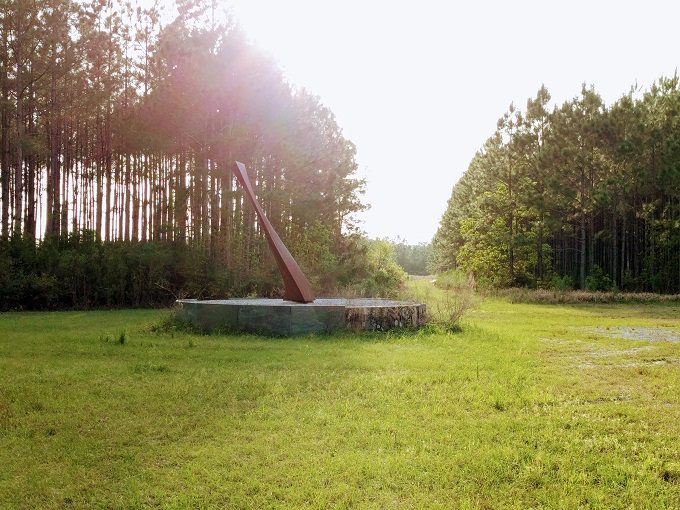 Giant sundial, Elberta Alabama
