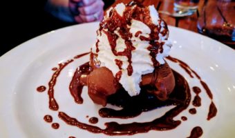 Zingerman's Roadhouse - Brownie sundae