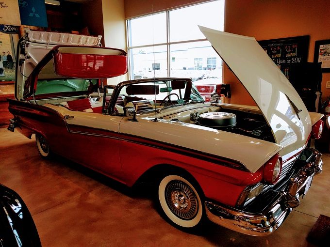 1957 Ford Fairline 500 Skyliner Retractable Hard Top