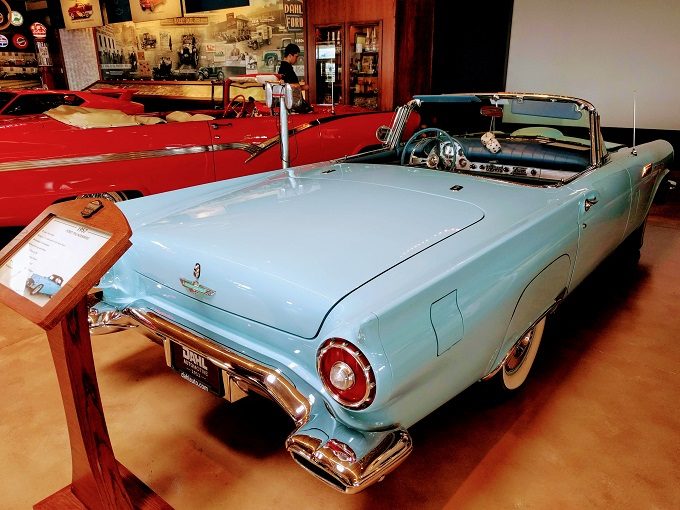 1957 Ford Thunderbird