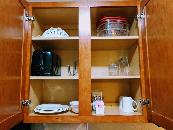 Candlewood Suites La Crosse WI - Kitchen cupboard