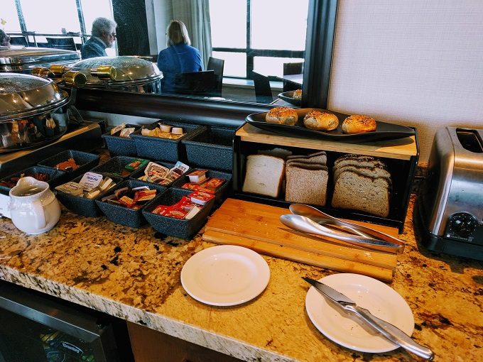 Delta Hotels Ottawa City Centre Club Lounge breakfast - Breads, bagels & spreads