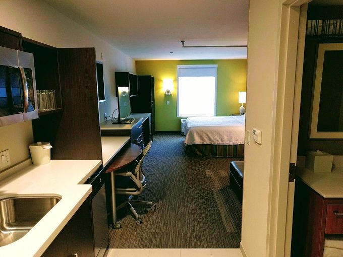 Home2 Suites Green Bay WI - Bedroom
