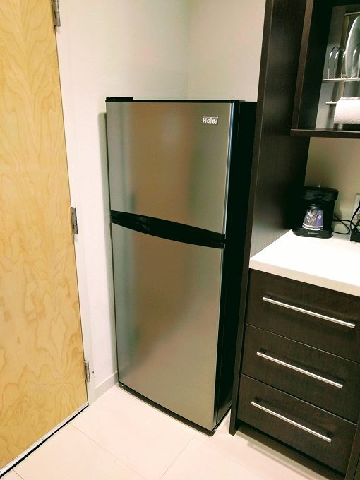 Home2 Suites Green Bay WI - Fridge freezer