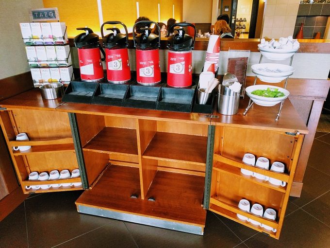 Hyatt Place Milwaukee Airport breakfast - Coffee and tea station