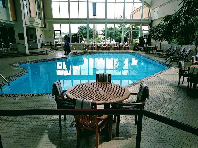 Crowne Plaza Madison WI - Swimming pool