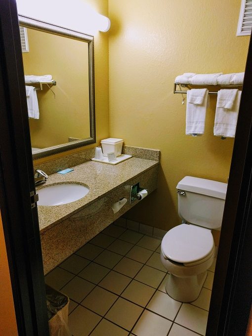 Quality Inn Eau Claire, Wisconsin - Bathroom