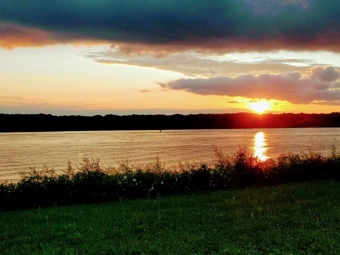 Sunset over the Mississippi River in Savanna IL