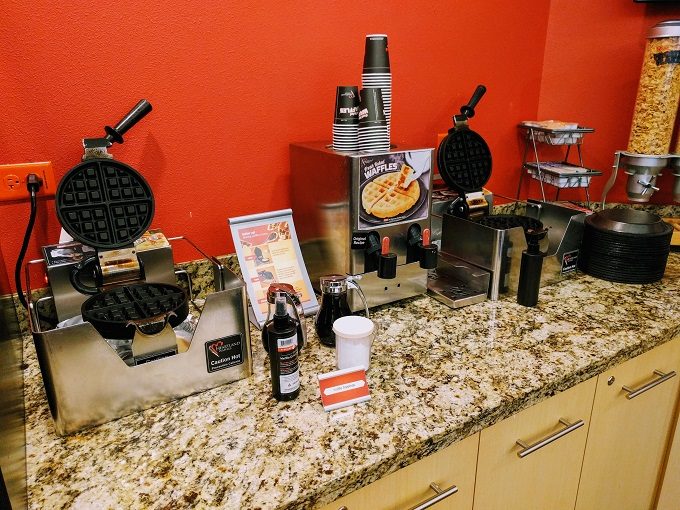 TownePlace Suites Chicago Naperville, Illinois breakfast - Waffle makers