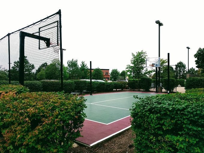 Hyatt House Chicago-Schaumburg, IL - Basketball court