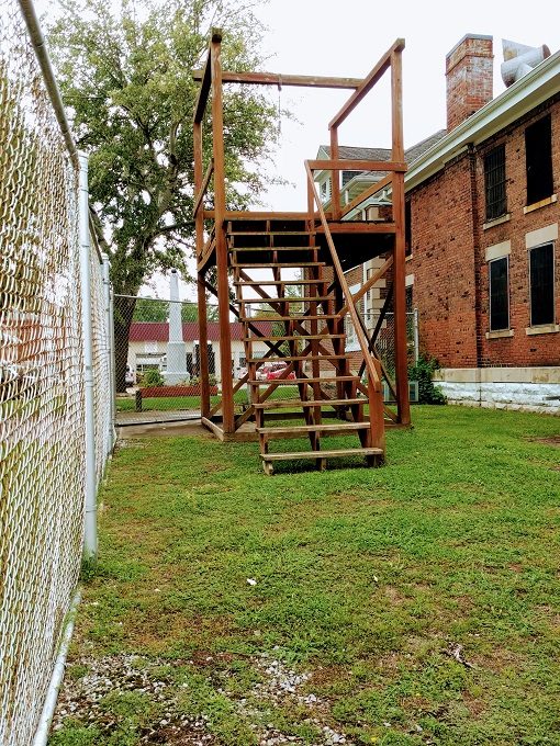 Replica gallows outside Franklin County Historic Jail Museum, Benton IL