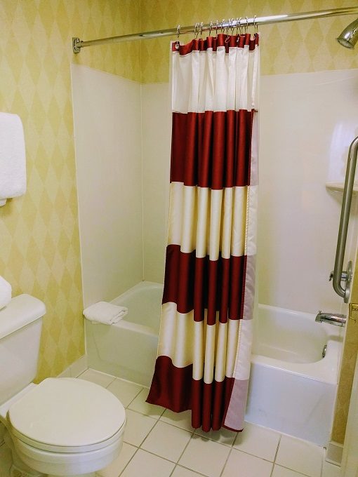 Residence Inn Oklahoma City South - Bathtub & shower