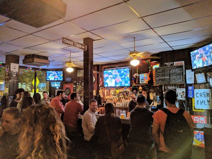 Turtle Racing At Big Joe's, Chicago - Big Joe's bar