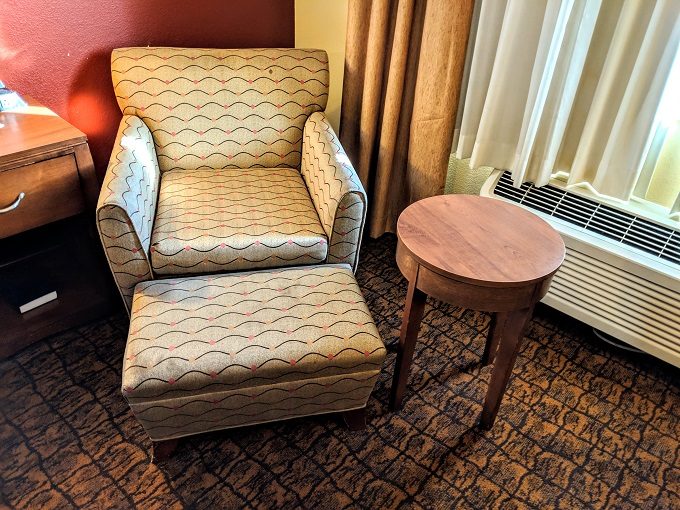 Holiday Inn Express Canyon, Texas - Armchair, ottoman & side table