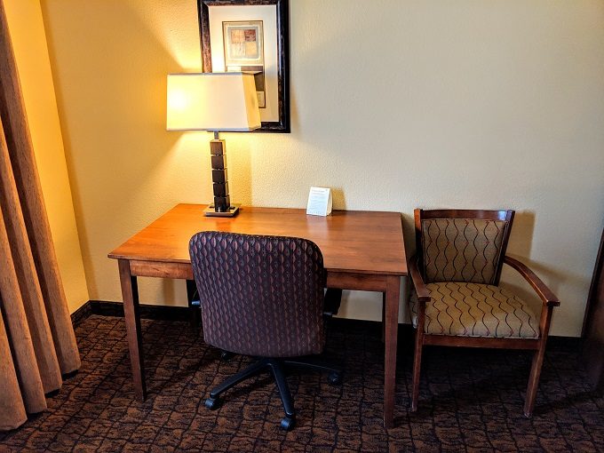 Holiday Inn Express Canyon, Texas - Desk, office chair & sitting chair