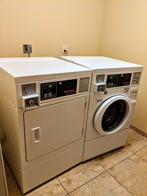 Holiday Inn Express Canyon, Texas - Guest laundry