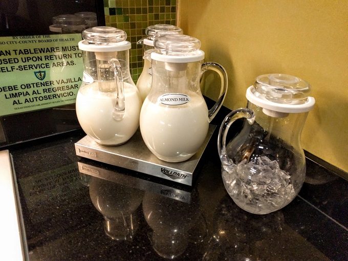 Hyatt Place El Paso Airport breakfast - Milk & water