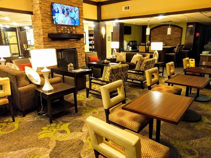 Staybridge Suites Odessa, Texas - Lobby & breakfast seating