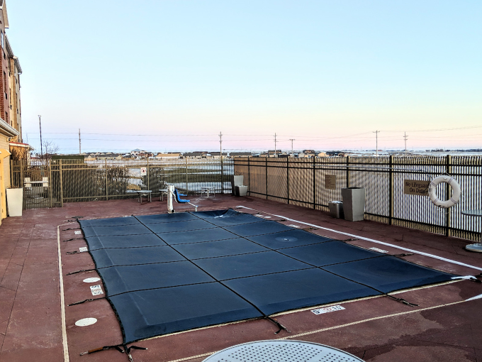 TownePlace Suites Garden City, Kansas - Outdoor swimming pool