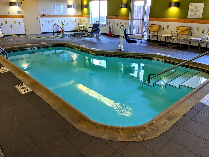Fairfield Inn & Suites Hutchinson, Kansas - Swimming pool