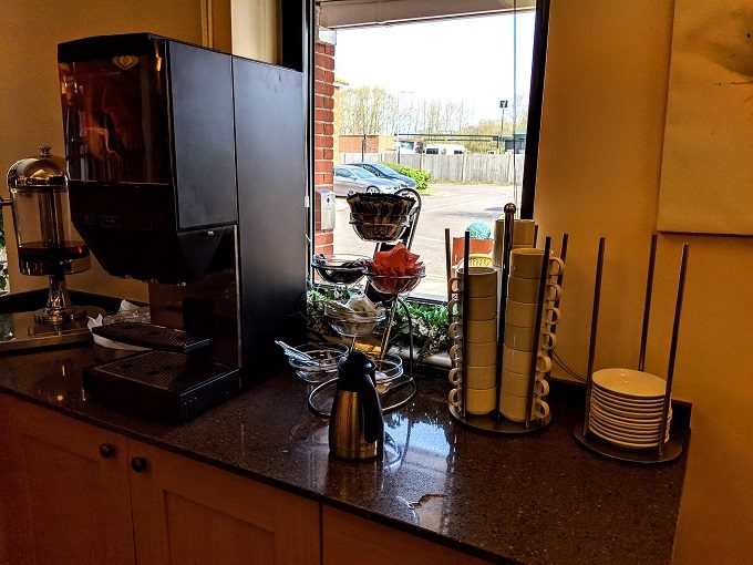 Comfort Inn Arundel, UK breakfast - Tea & coffee