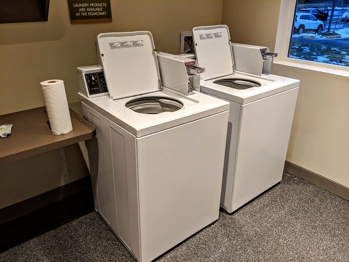 Home2 Suites Chantilly Dulles Airport - Guest laundry washing machines