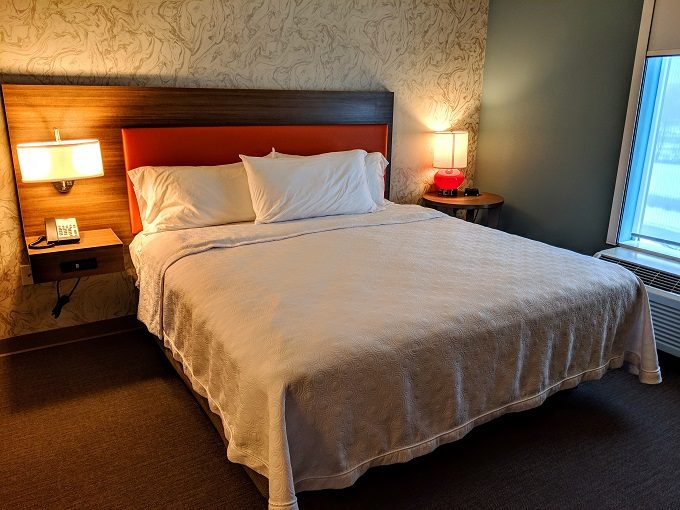 Home2 Suites Chantilly Dulles Airport - King bed