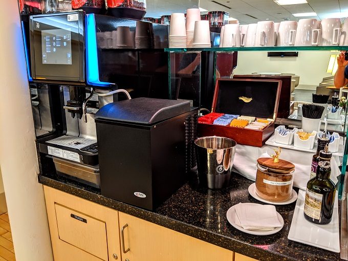 Air France Lounge (Priority Pass) at Boston Logan Airport - Coffee maker