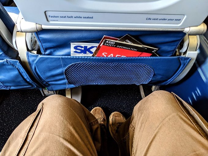 Delta Amsterdam to Boston Economy Class - Leg room