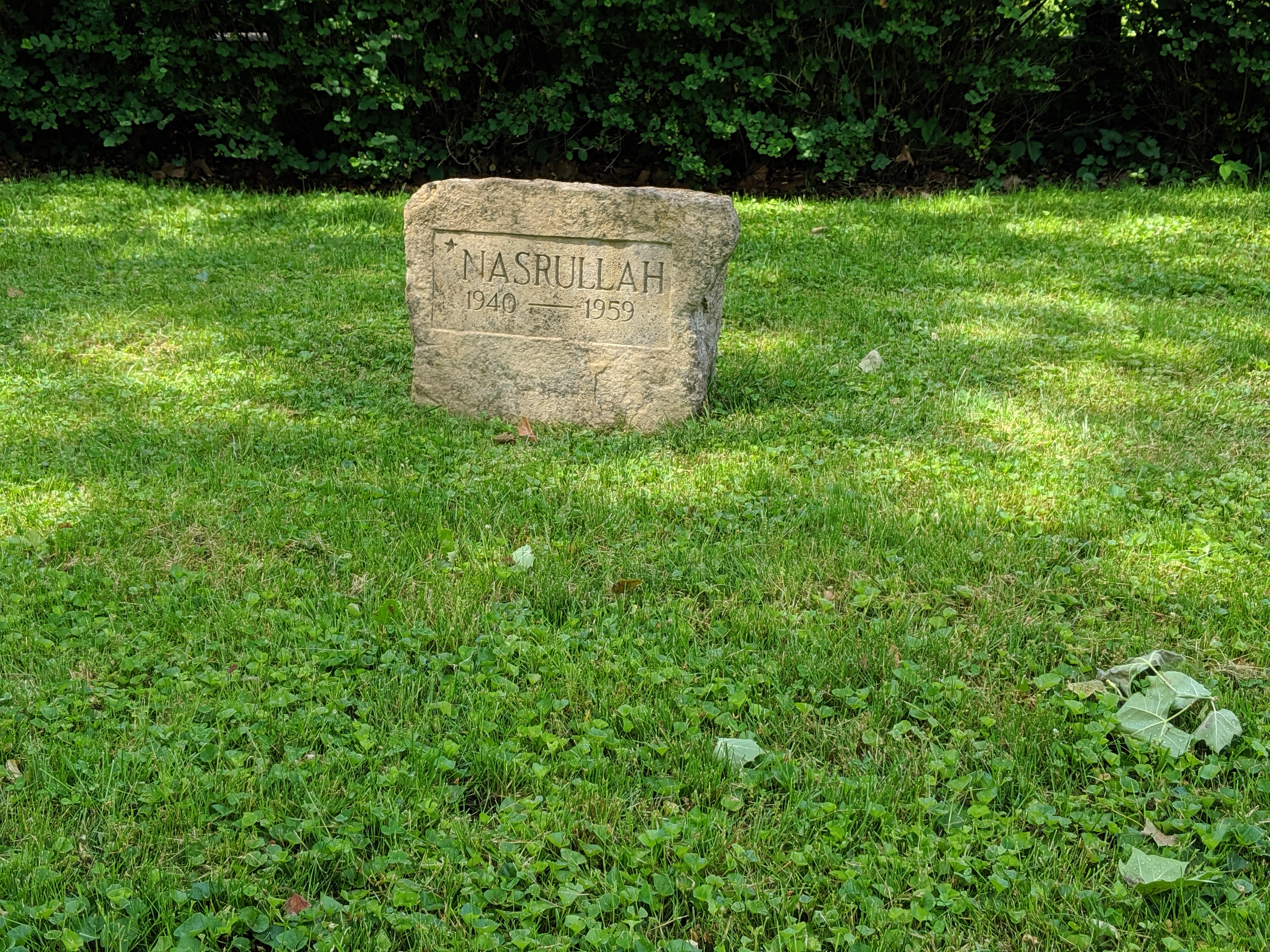 The grave yard where Secretariat is buried (3) - No Home Just Roam