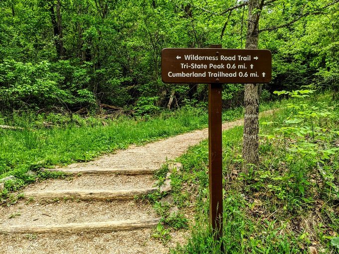 The start of Tri-State Peak Trail at Cumberland Gap National Historical Park