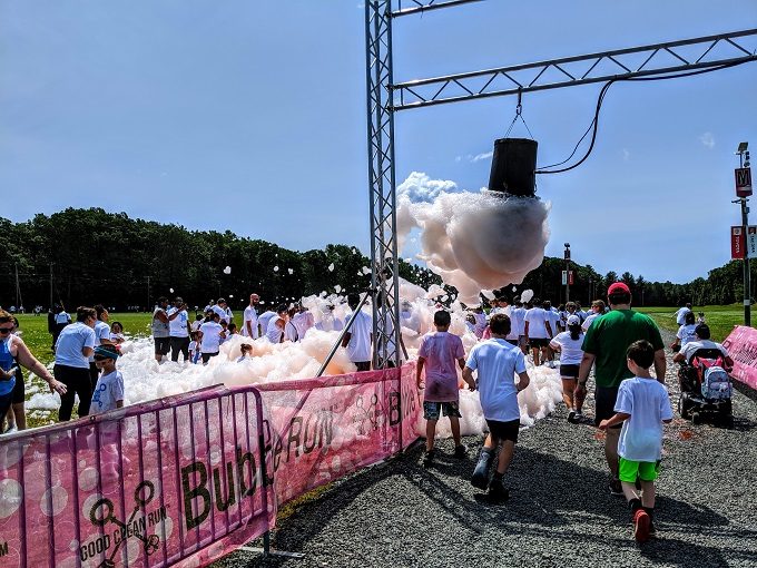 2019 Hartford Bubble Run - Pink bubbles