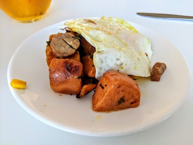 Element Hanover-Lebanon, New Hampshire breakfast - Smoked chicken with sweet potato hash, kale & fried egg