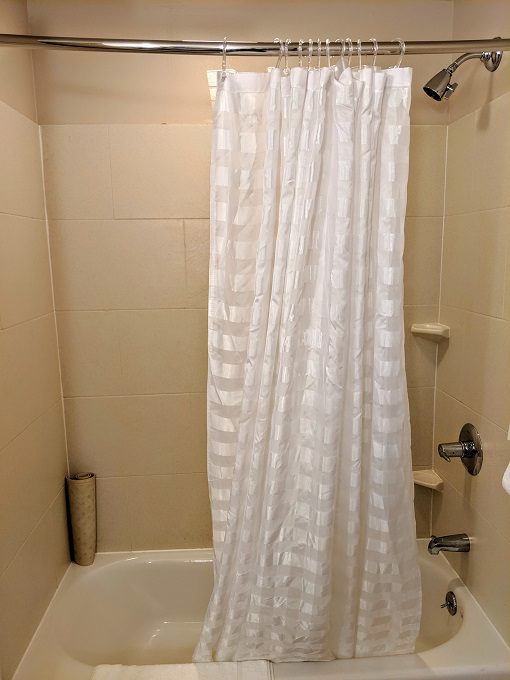 Hyatt House Shelton, Connecticut - Bathtub with shower