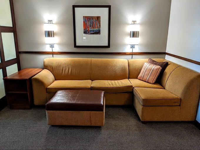 Hyatt Place Milford New Haven, Connecticut - Corner sleeper sofa & ottoman