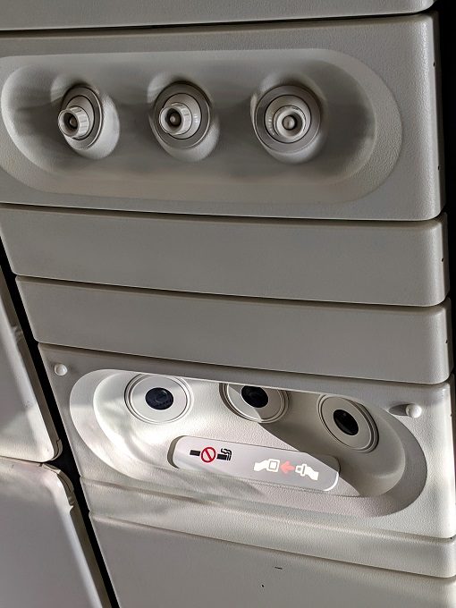 Delta Economy Class Tokyo Narita To Atlanta - Air nozzles