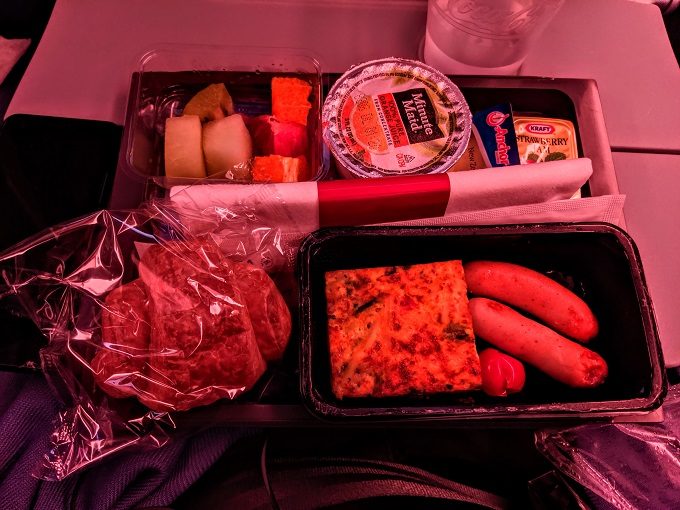 Delta Economy Class Tokyo Narita To Atlanta - Spinach frittata with chicken sausage