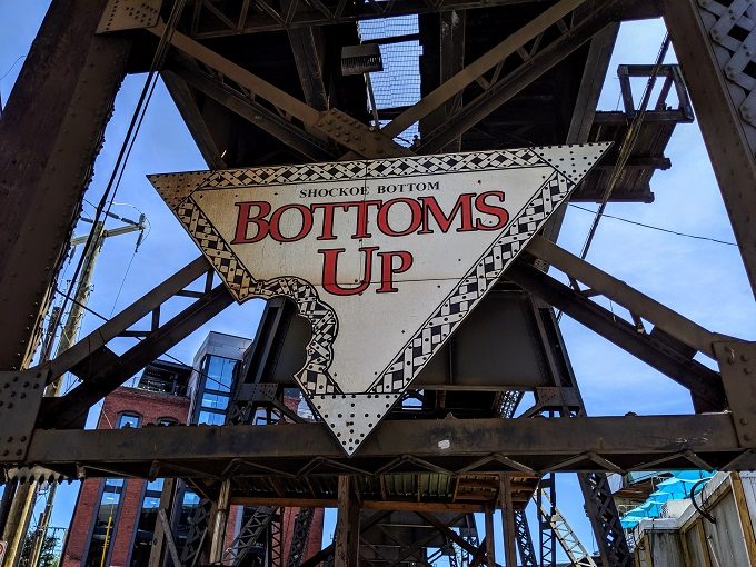 Bottoms Up Pizza sign